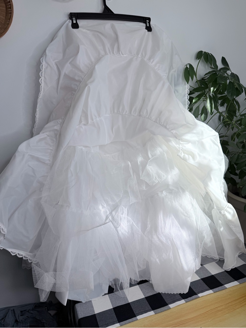 Petticoat One Size Fits Most - Picture 2 of 7